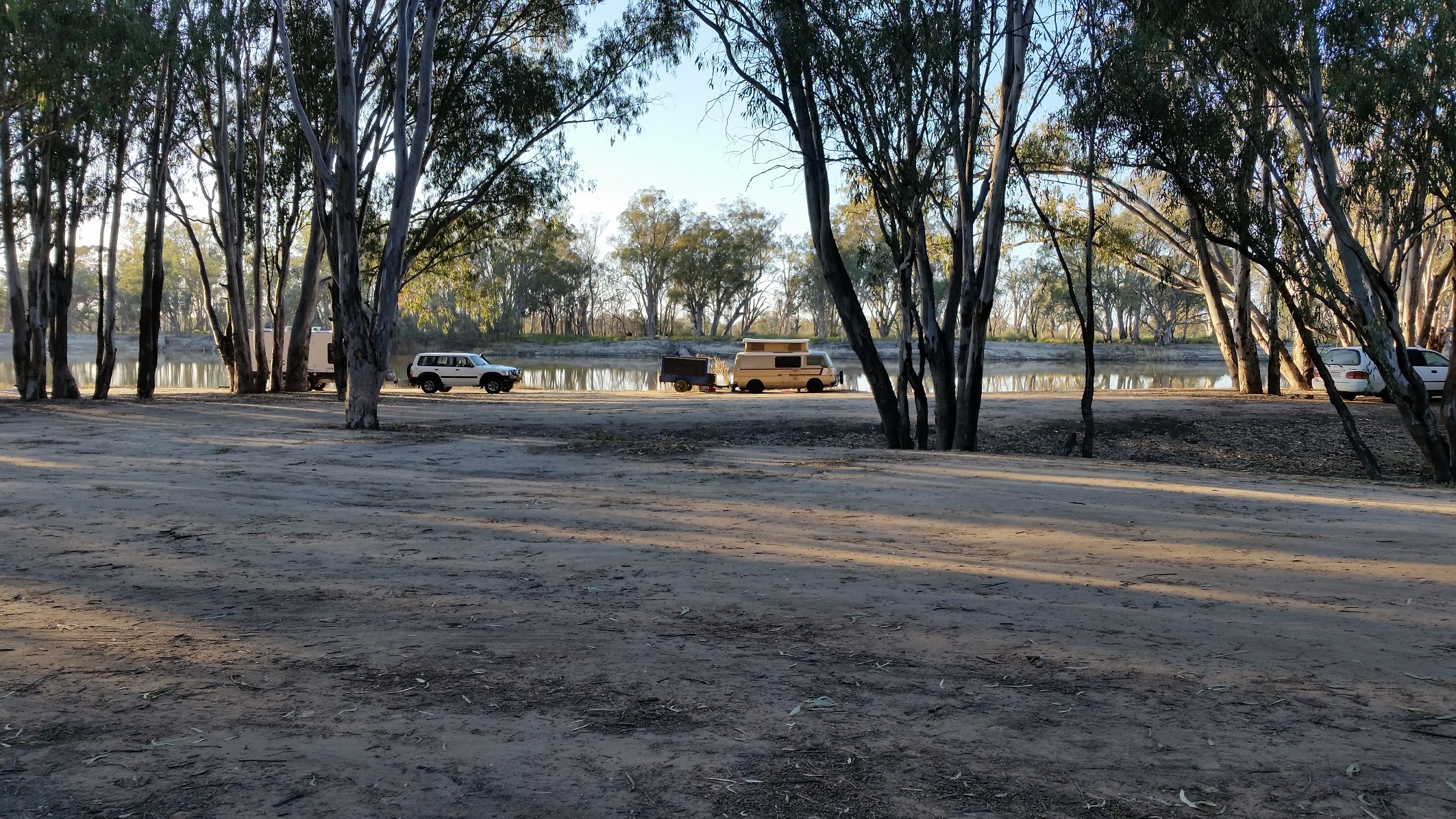 Renmark camp Murray River (5) sml Dan's Blog